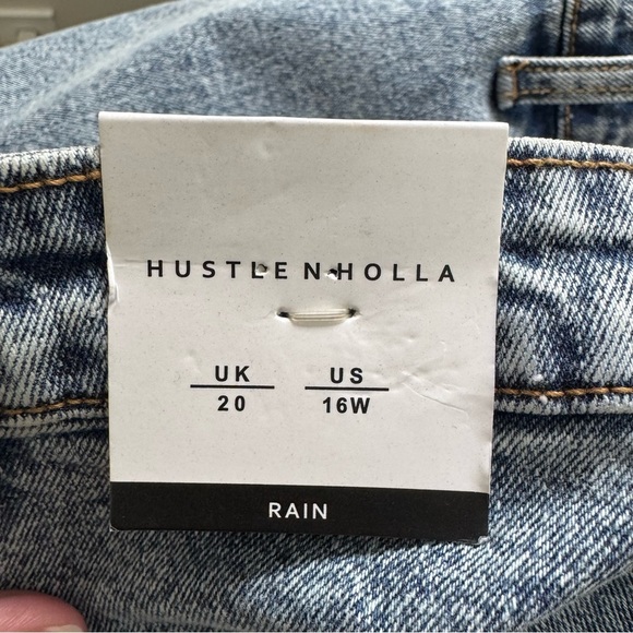 Hustle N Holla NWT Denim Flare Shorts - Picture 2 of 6